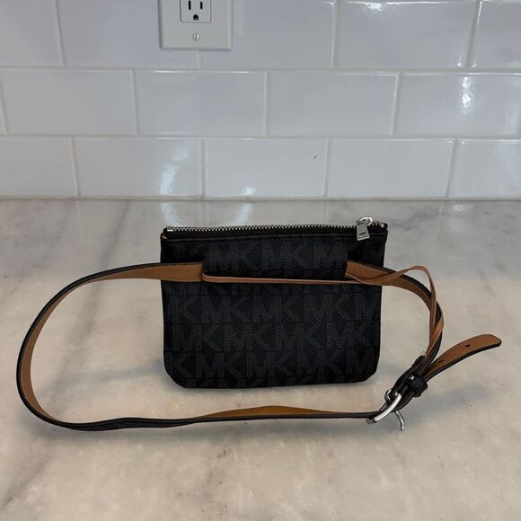 Michael Kors Crossbody Bag Purse Signature Monogram Coated Canvas Belt Bag - Picture 5 of 16